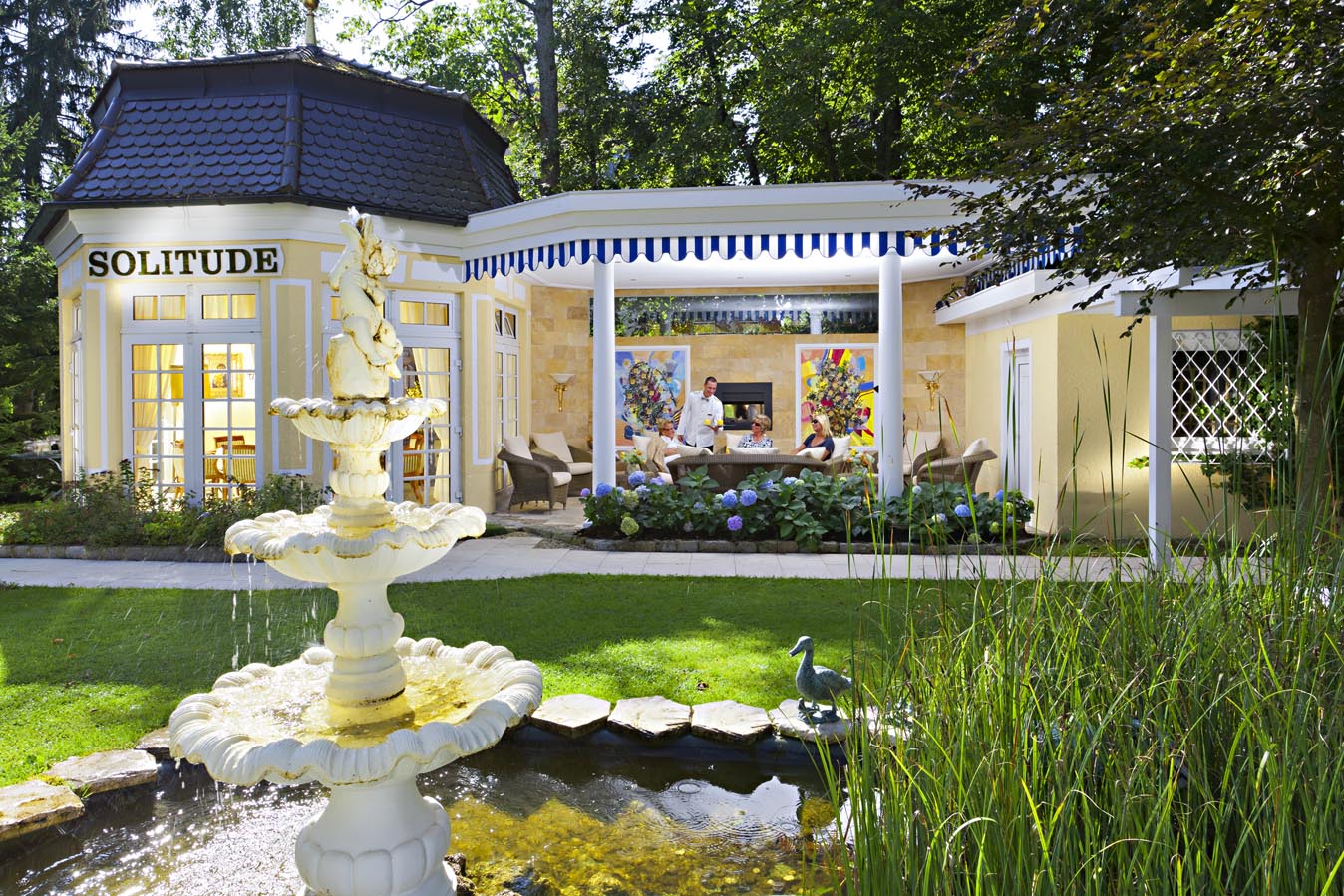 Freisitz im Garten des Hotel Fontenay