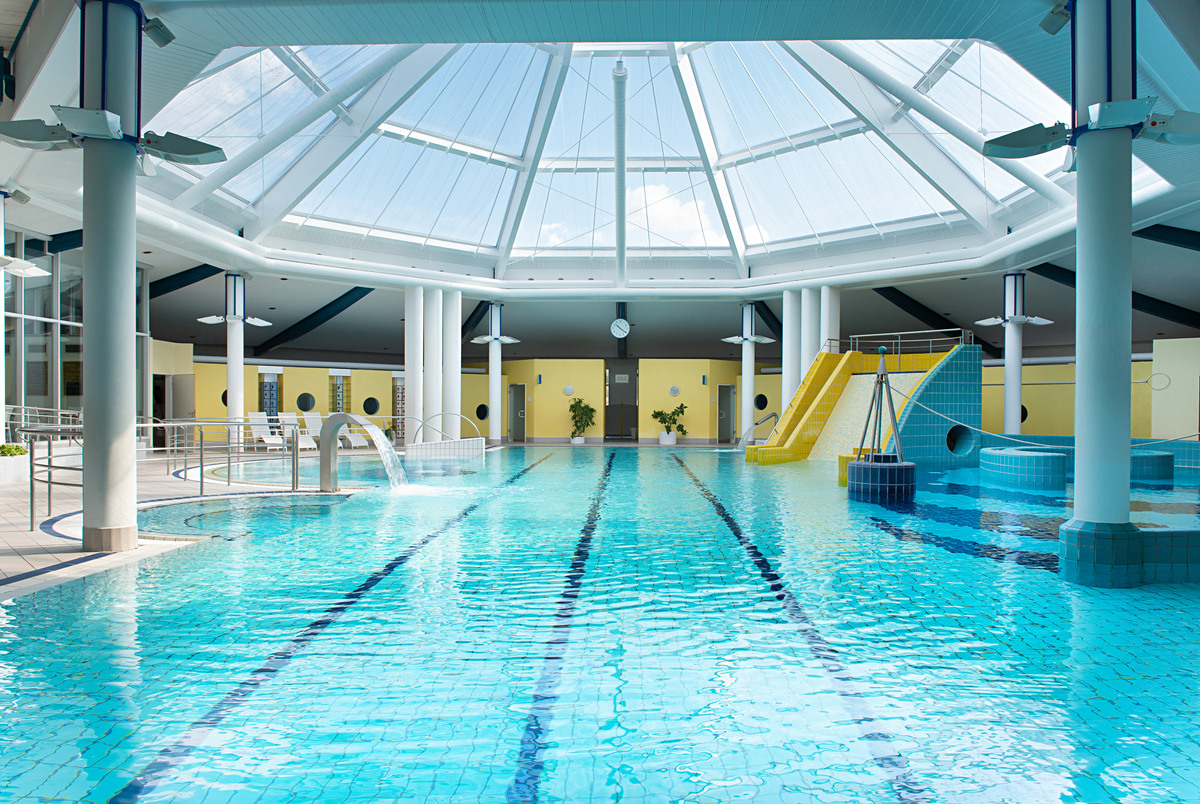 Das große Sport- und Erlebnisbad im Victors Residenz-Hotel Teistungenburg