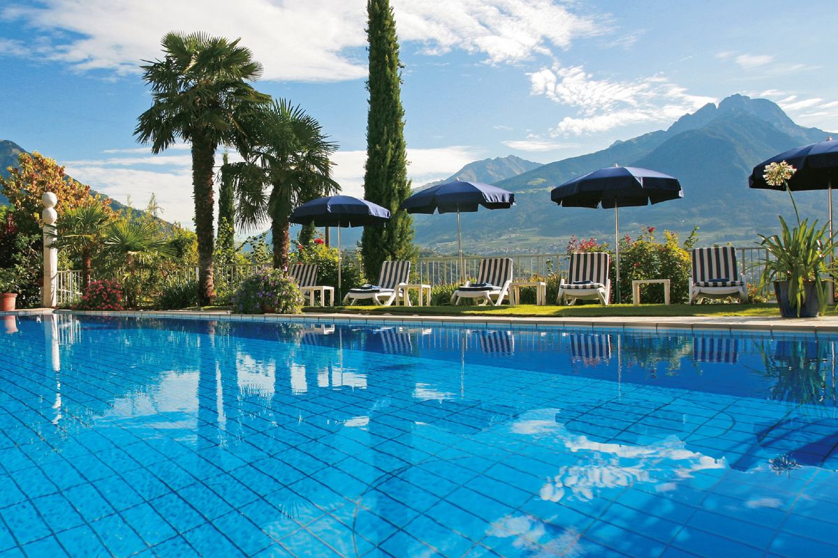 Außenpool des Parkhotel Marlena bei Meran